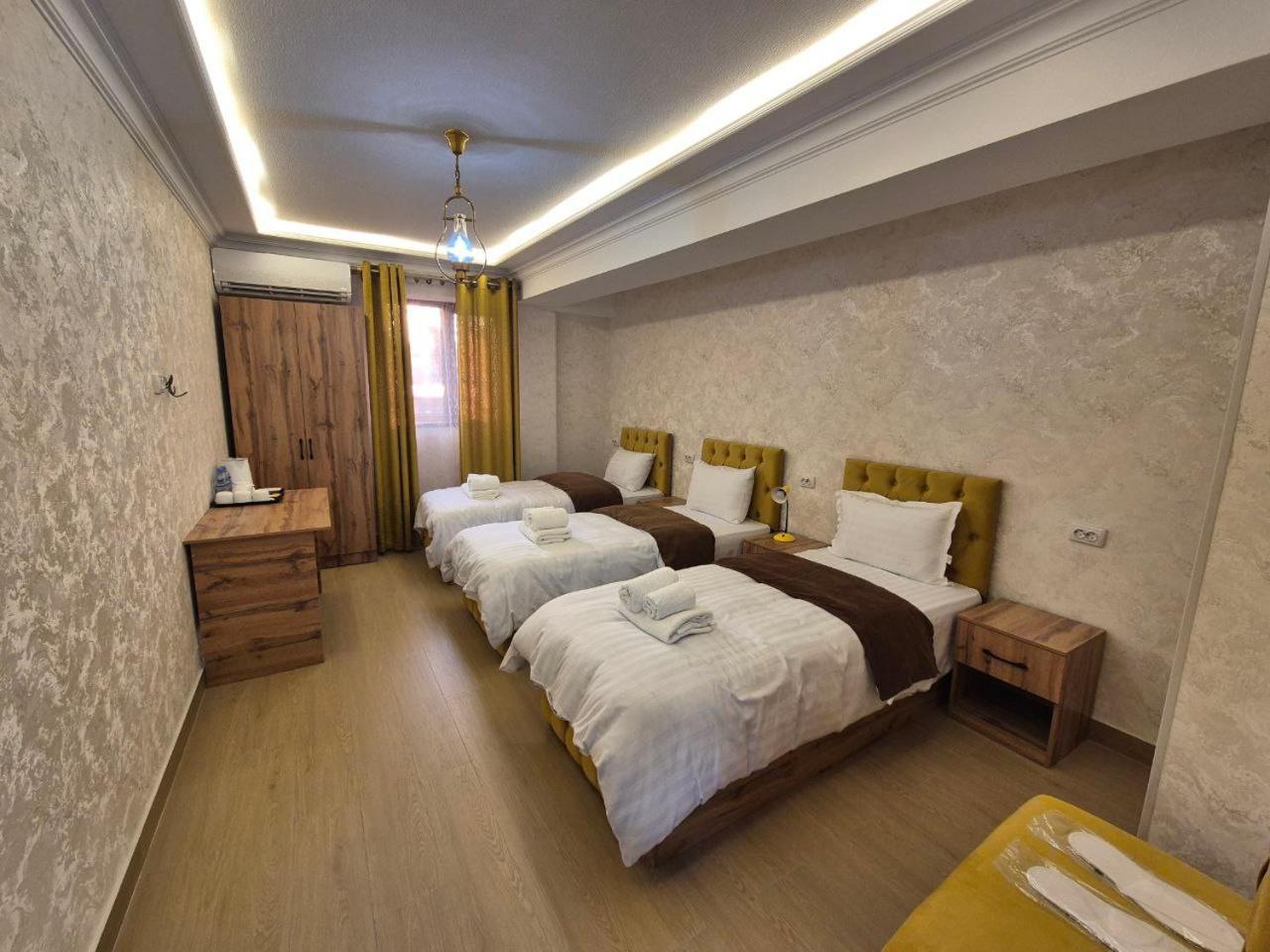 Samarkand Imron Hotel Luaran gambar