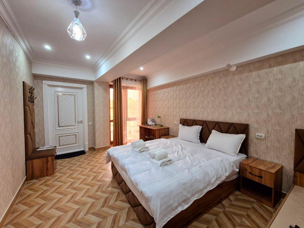 Samarkand Imron Hotel Luaran gambar