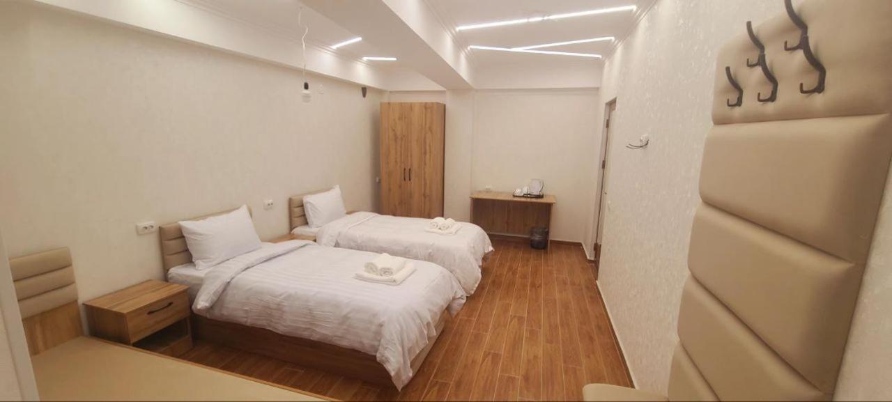 Samarkand Imron Hotel Luaran gambar