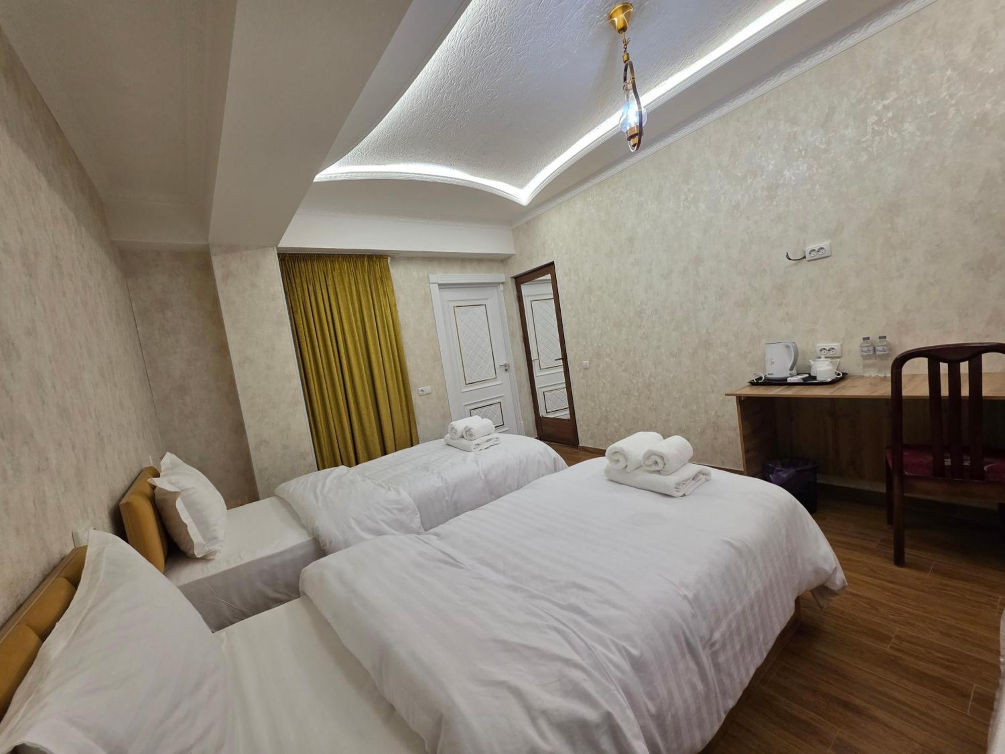 Samarkand Imron Hotel Luaran gambar